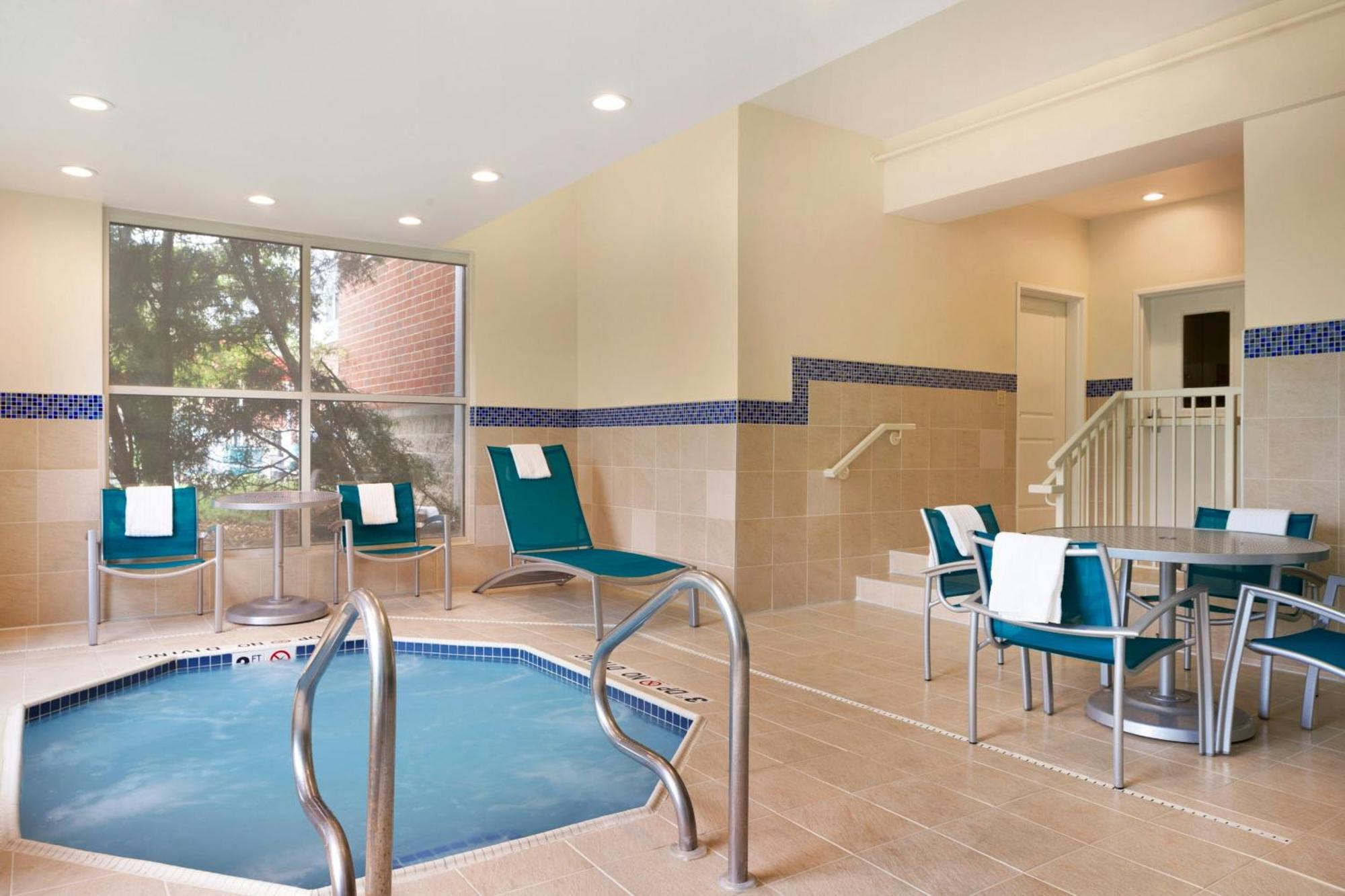 Towneplace By Marriott Chicago Hotel